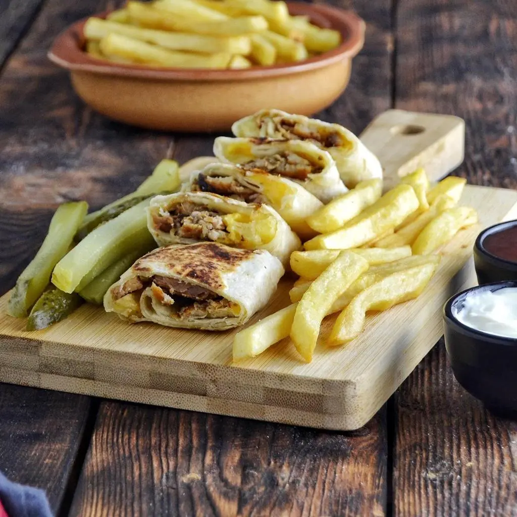 Arabic Shawarma With Cheese Dish